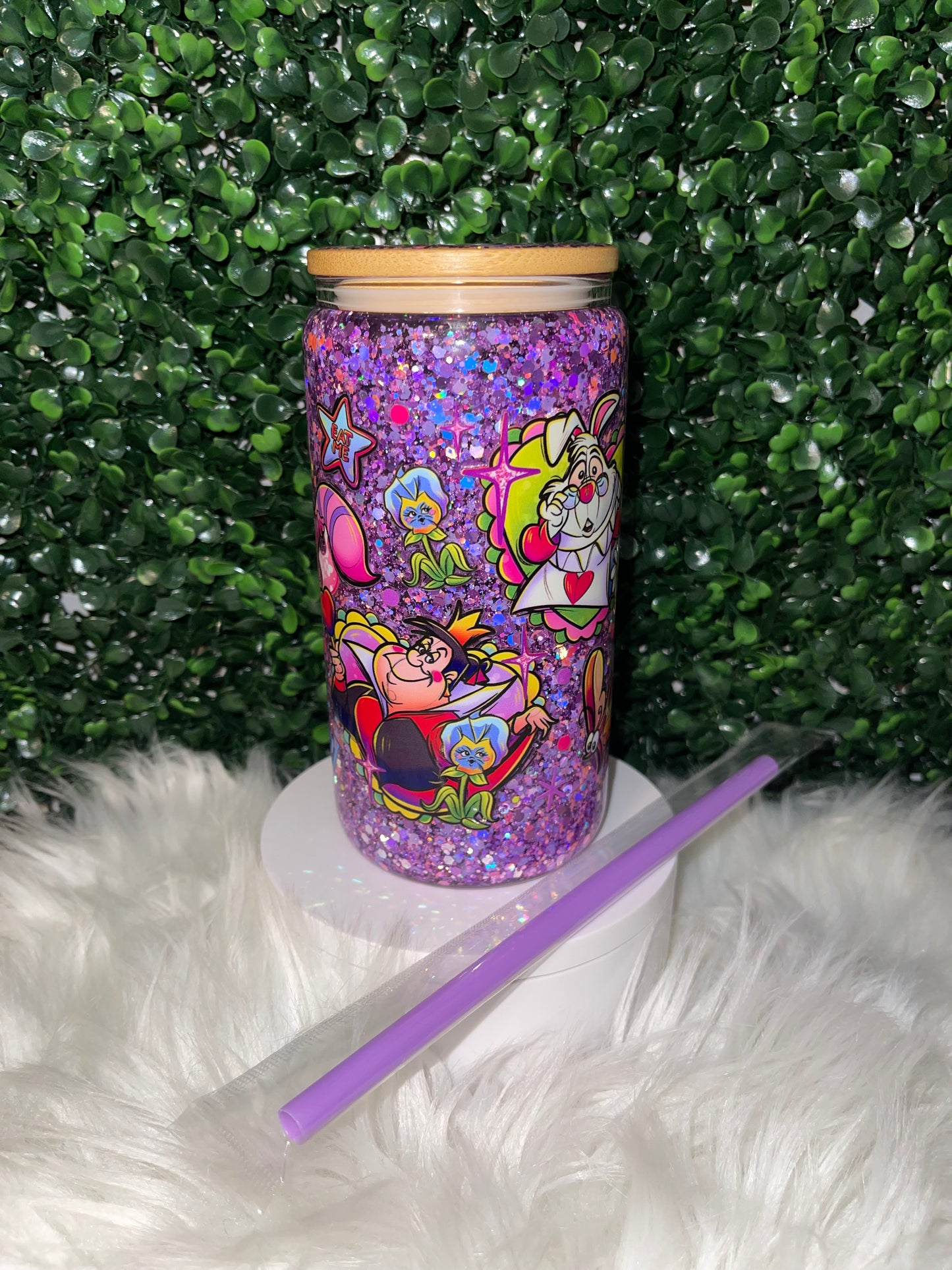 160z ALICE IN WONDERLAND SNOWGLOBE CUP