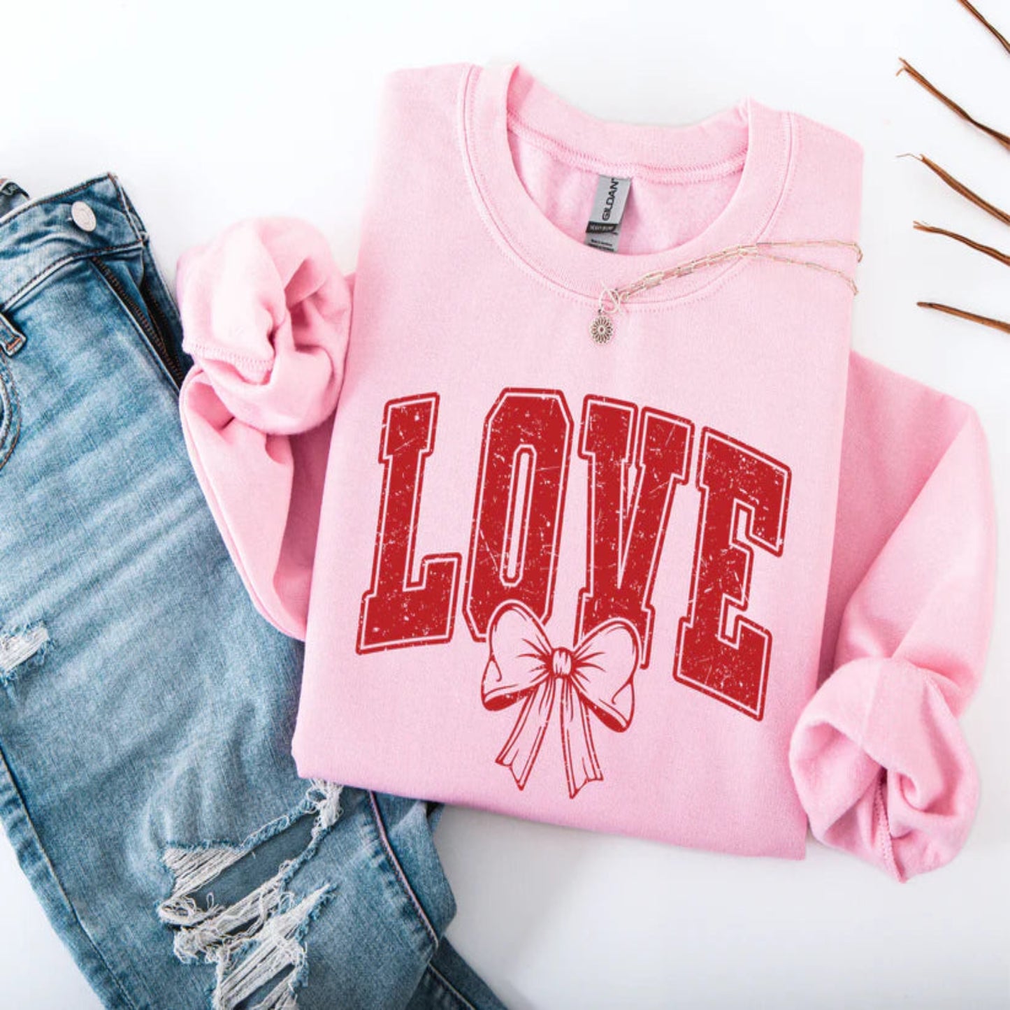 LOVE SWEATSHIRT