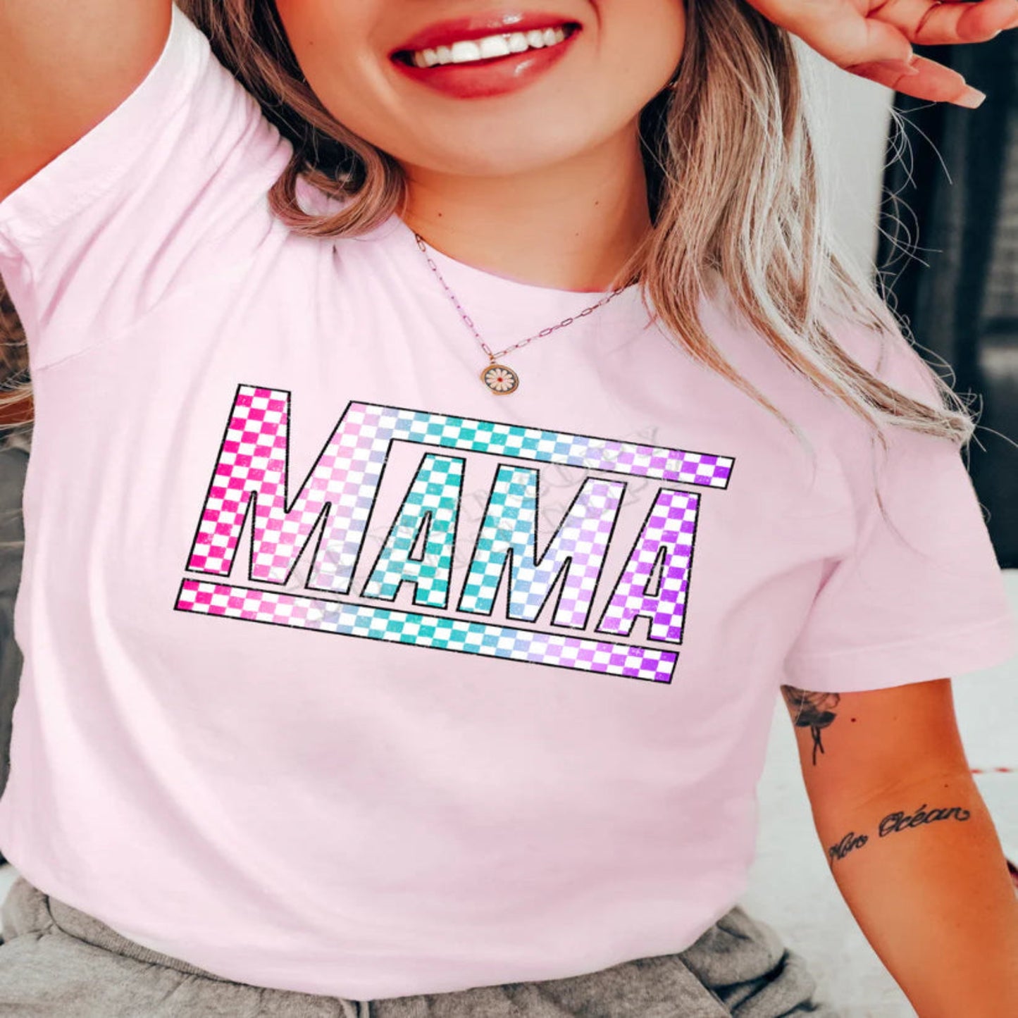 COLORFUL CHECKERED MAMA T-SHIRT